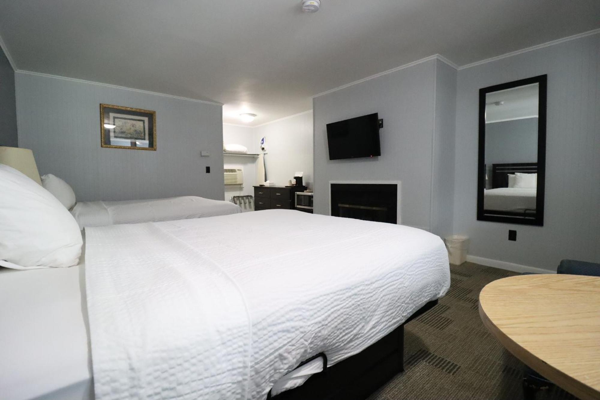 Travelodge By Wyndham Lincoln Near White Mountain Phòng bức ảnh